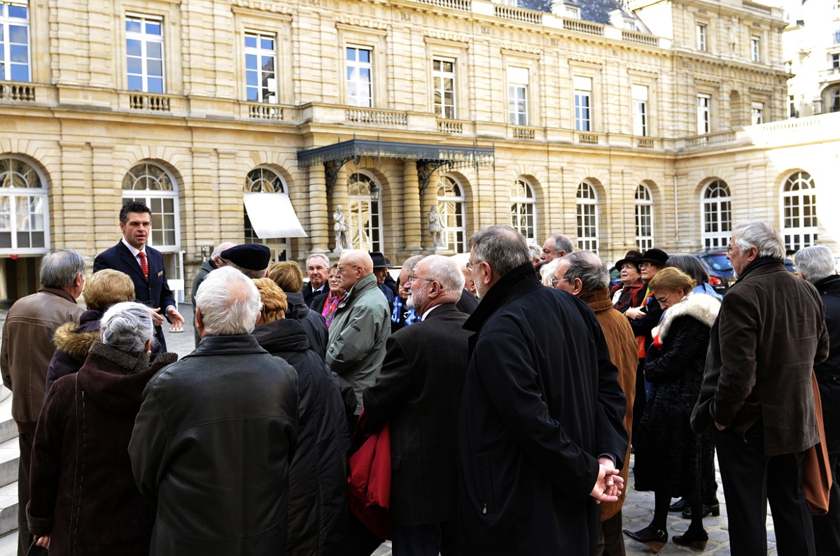 20130215_143535_Senat_GCG1762.JPG - Visite du Sénat; La Cour d'honneur    15/02/2013 14h35 G. Gadaud © Les Amis de la Creuse - Les Creusois de Paris   
