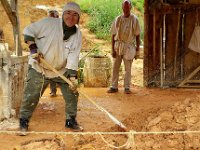 20160611 142735 Guedelon  Visite château de Guédelon; Un ancien chirurgien de la Clinique de la Marche reconverti en maçon pour quelques jours    Samsung GN4 11/06/2016 14:27 Gérard Gadaud © Amis de la Creuse - Creusois de Paris